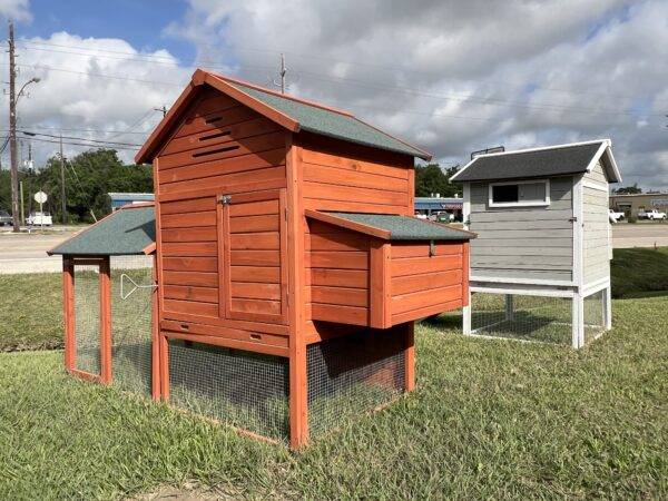 Texas Feed Stop Mont Belvieu TX Chicken Duck Rabbit For Sale Feed Enclosure Cage House Habitat